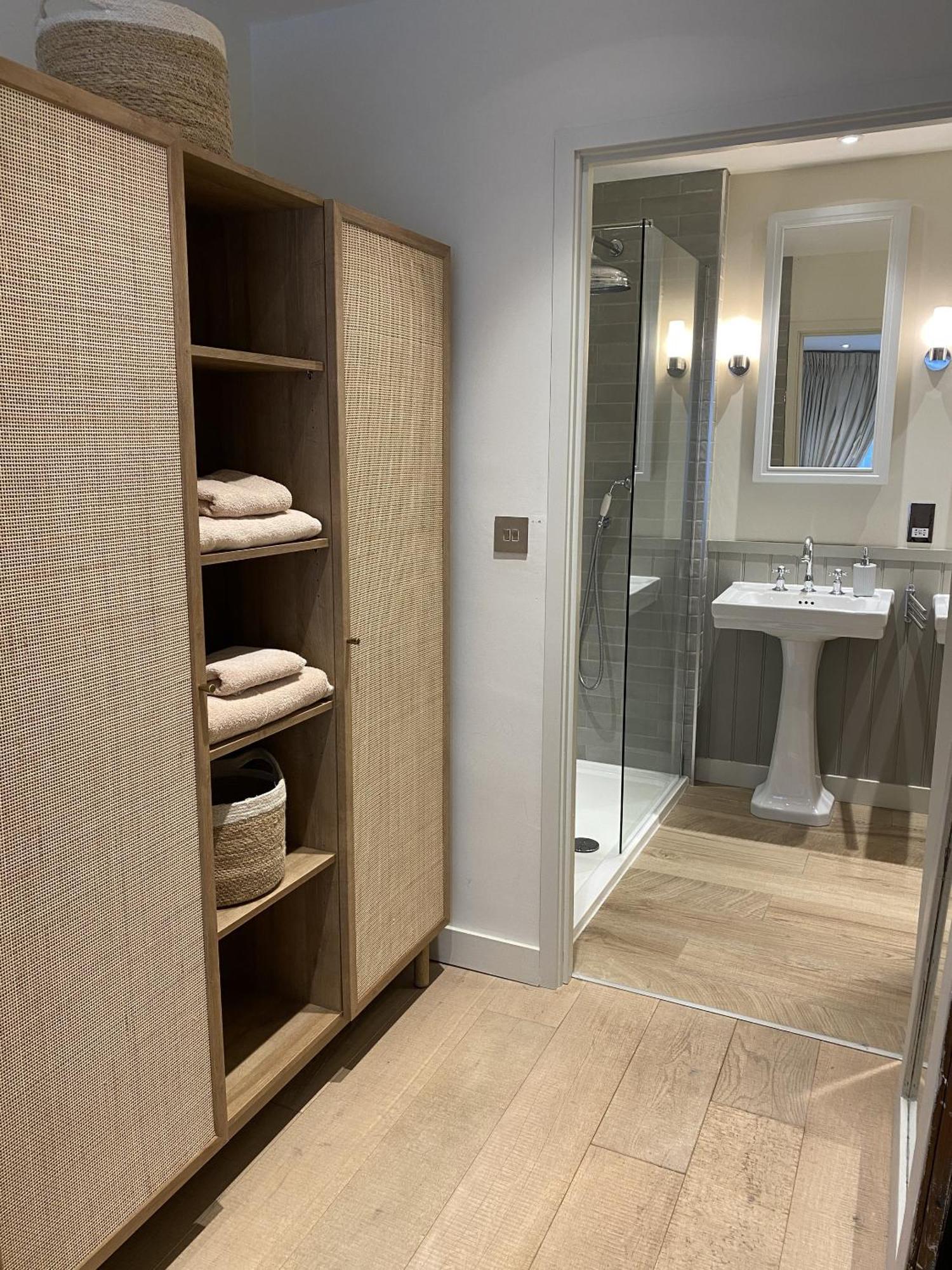 Walcot Yard With Parking, Bath Keys Apartment Luaran gambar