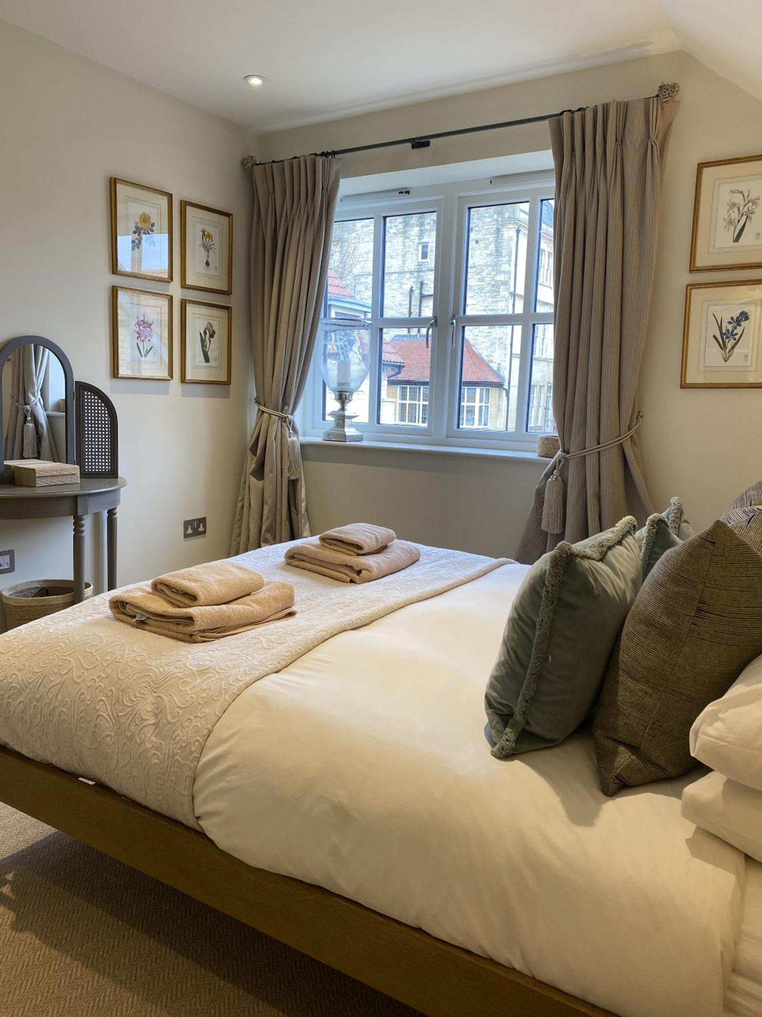 Walcot Yard With Parking, Bath Keys Apartment Luaran gambar