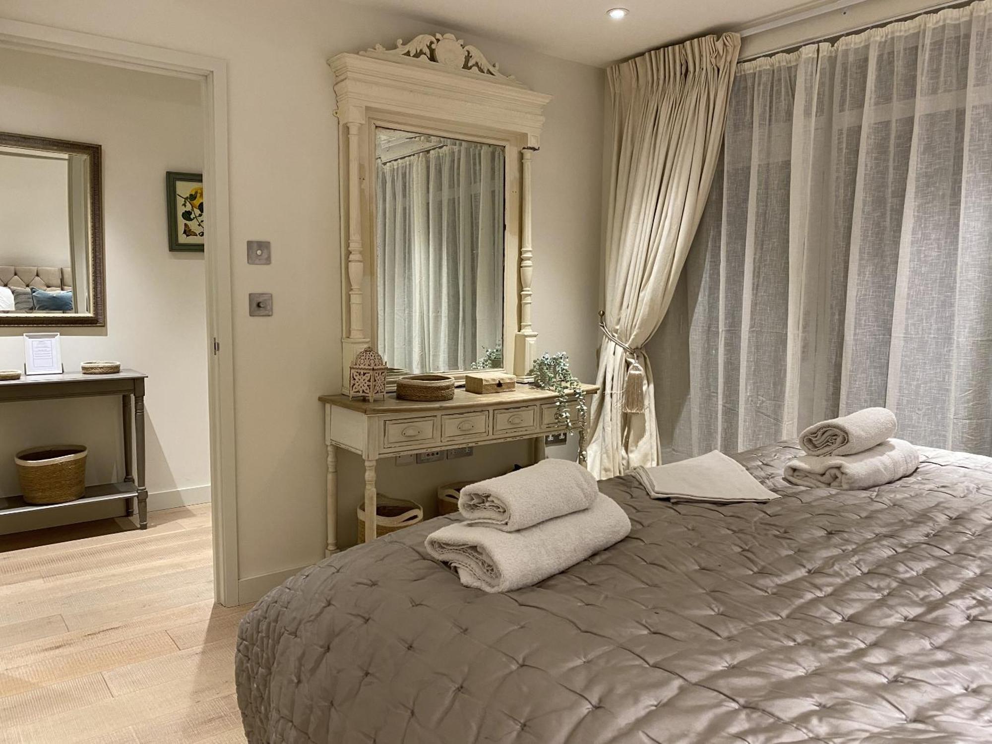 Walcot Yard With Parking, Bath Keys Apartment Luaran gambar