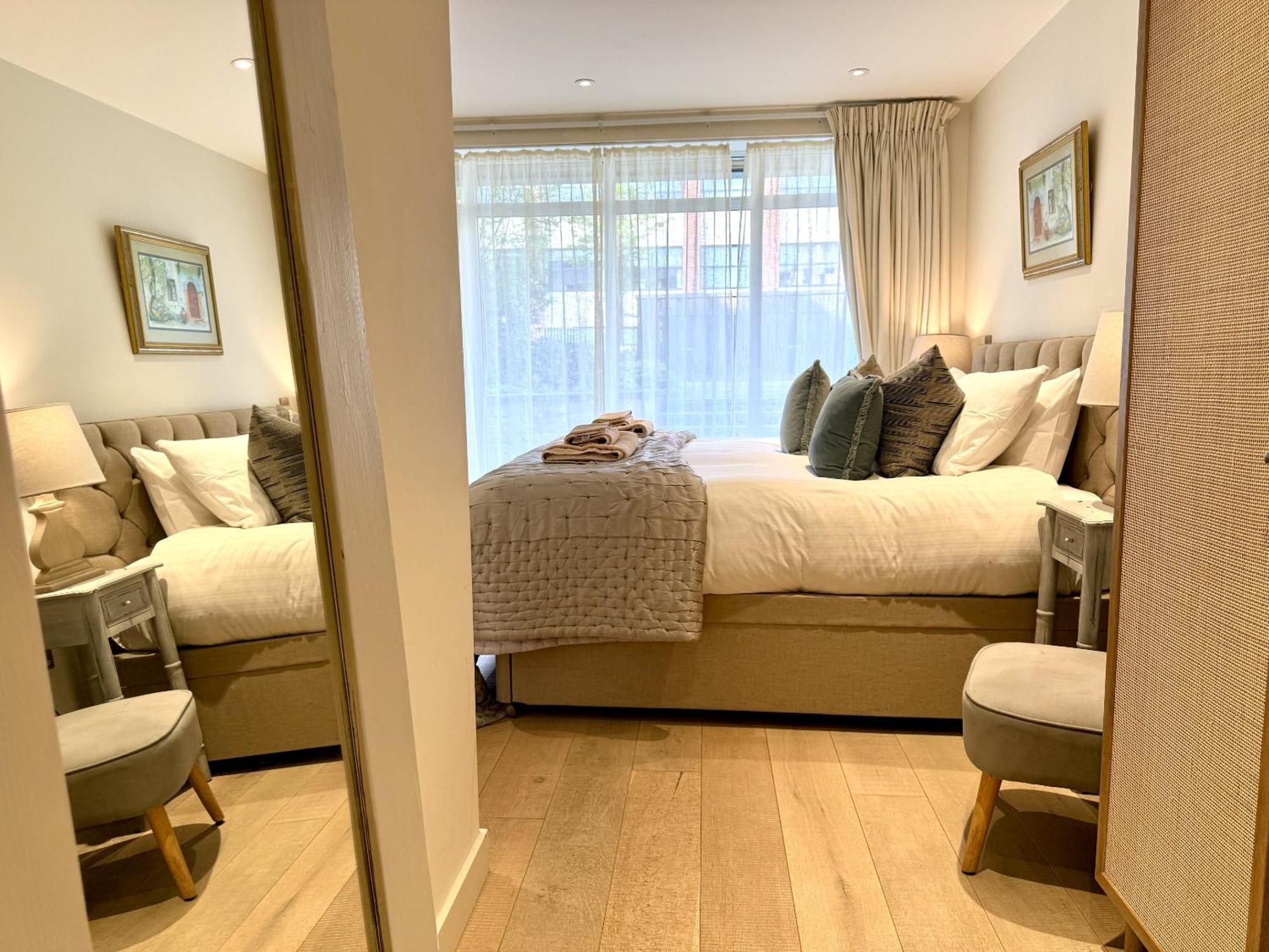 Walcot Yard With Parking, Bath Keys Apartment Luaran gambar