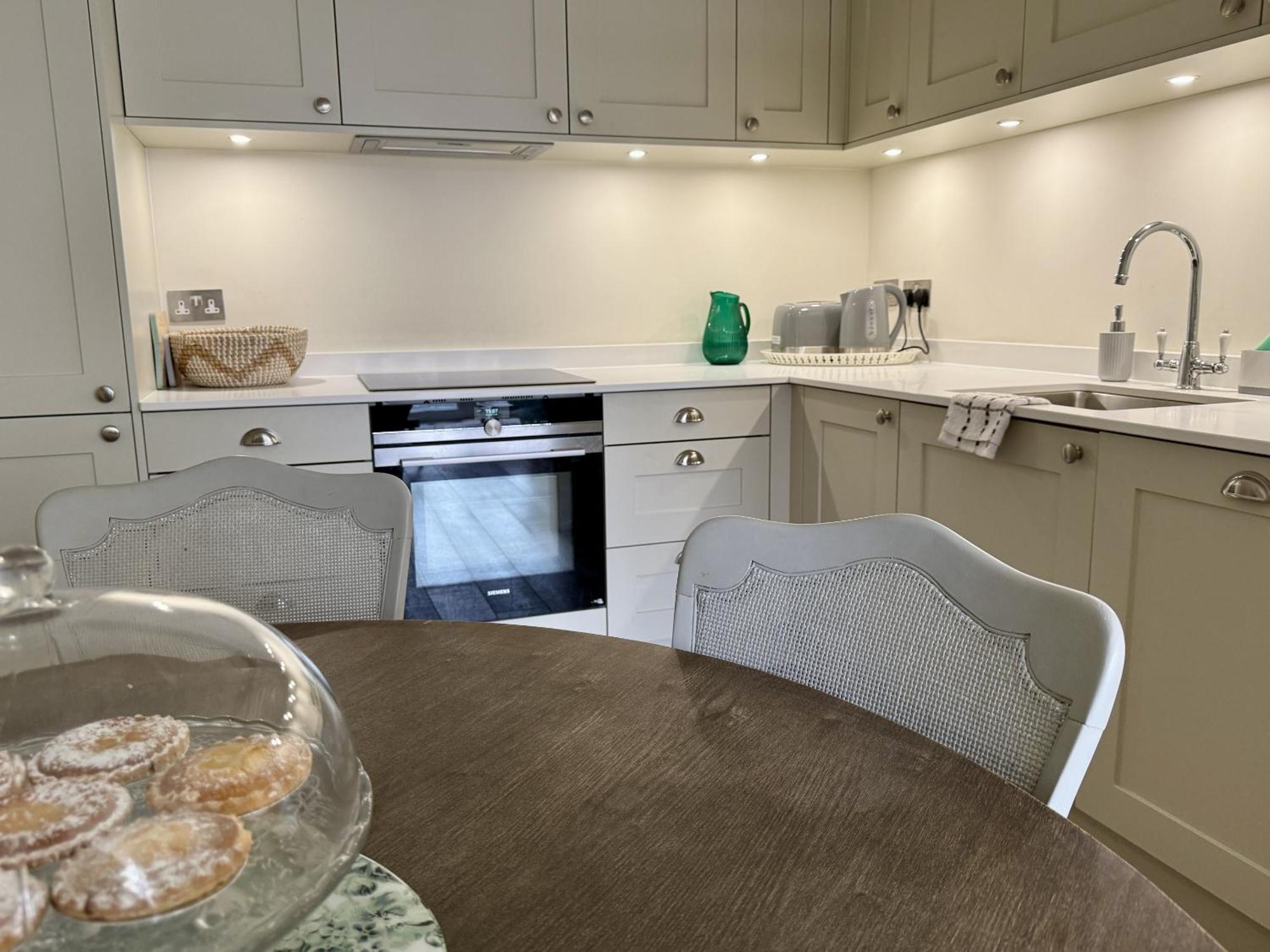 Walcot Yard With Parking, Bath Keys Apartment Luaran gambar